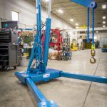 Adjustable Leg Hydraulic Floor Crane – Manual